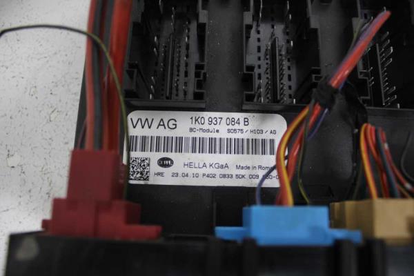 BOITIER ELECTRONIC VW/AUDI/SEAT/SKODA BC-MODUL 1K0937084B - Vue 2